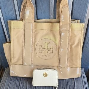 Tory Burch Beige Tote with Ivory Wallet Great Condition!